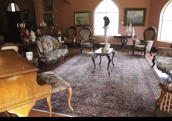 Foto R&#243;binson S&#225;enz - Su primer habitante fue don Jos&#233; Tob&#243;n Uribe. El industrial don Diego Echavarr&#237;a Misas lo compr&#243; en 1943 como residencia particular.