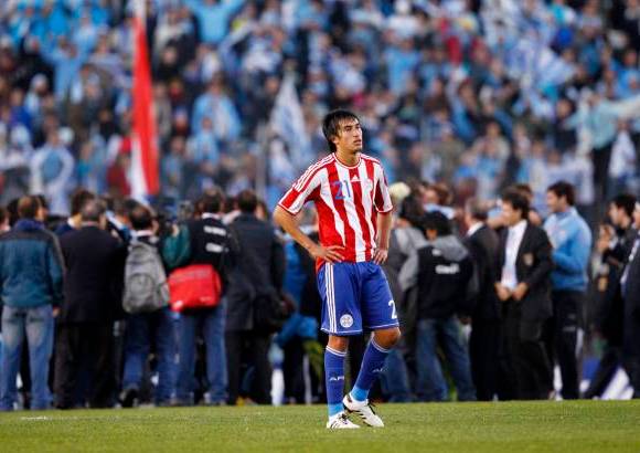 Reuters - Paraguay no encontró la fórmula para vulnerar el arco de Muslera.