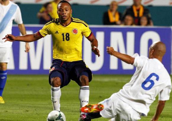 REUTERS - La defensa colombiana no tuvo complicaciones por el poco fútbol que generó la selección centroamericana, que ya no tiene opciones de ir al Mundial.