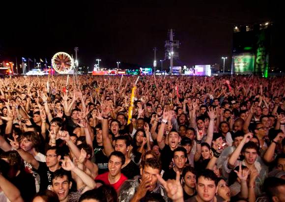 AP - Se prevé que un total de 100.000 espectadores asistan a cada una de las siete jornadas de este Rock in Rio.
