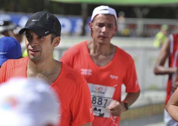 Esteban Jaramillo y Sebasti&#225;n Salazar - M&#225;s de 10 mil competidores se dieron cita en esta hist&#243;rica cita deportiva que se corr&#237;a en las modalidades de 5, 10, 21 y 42 kil&#243;metros.