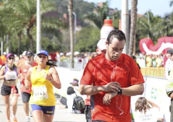 Esteban Jaramillo y Sebasti&#225;n Salazar - M&#225;s de 10 mil competidores se dieron cita en esta hist&#243;rica cita deportiva que se corr&#237;a en las modalidades de 5, 10, 21 y 42 kil&#243;metros.