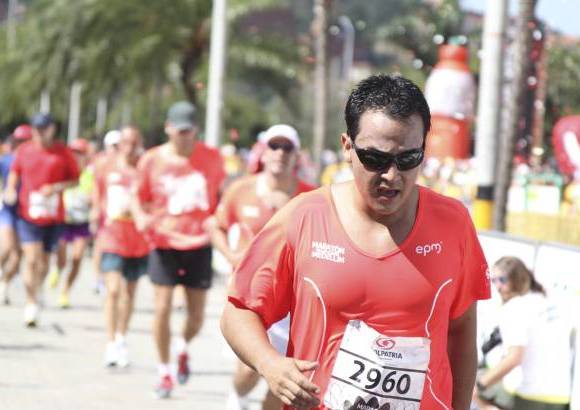 Esteban Jaramillo y Sebasti&#225;n Salazar - M&#225;s de 10 mil competidores se dieron cita en esta hist&#243;rica cita deportiva que se corr&#237;a en las modalidades de 5, 10, 21 y 42 kil&#243;metros.