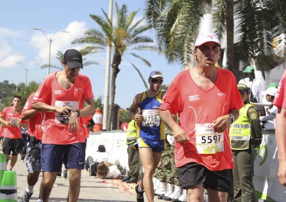 Esteban Jaramillo y Sebasti&#225;n Salazar - M&#225;s de 10 mil competidores se dieron cita en esta hist&#243;rica cita deportiva que se corr&#237;a en las modalidades de 5, 10, 21 y 42 kil&#243;metros.