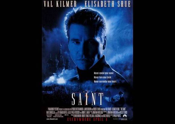 Cortes&#237;a Canal RCN - Nuestro cine (canal RCN, 4:40 p.m.), El Santo. Val Kilmer protagoniza esta cinta de acci&#243;n en la que personifica a Sim&#243;n Templar, un esp&#237;a contratado para resolver un caso que podr&#237;a cambiar el mundo de la econom&#237;a mundial.