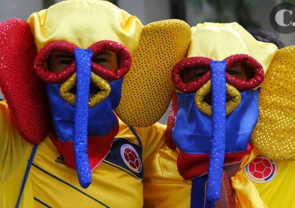 FOTO JUAN ANTONIO S&#193;NCHEZ, ENVIADO ESPECIAL A BRASIL - Los aficionados que viajaron a territorio carioca para presenciar los partidos de la Selecci&#243;n hicieron sentir al equipo como en el Metropolitano, un gesto que Colombia respondi&#243; con tres goles.