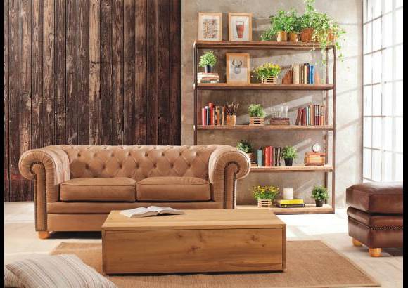 Puro Cuero rescata la naturalidad - Natural Art es la nueva colección de Puro Cuero. En ella los materiales se muestran tal y como son: las marcas de fuego, cicatrices y estrías de las pieles y las vetas y los nudos de la madera se pueden ver y sentir en los productos de esta nueva y natural colección.