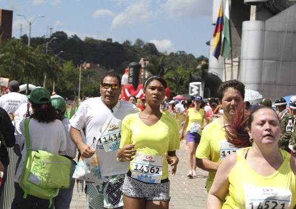 Esteban Jaramillo y Sebastián Salazar - Más de 10 mil competidores se dieron cita en esta histórica cita deportiva que se corría en las modalidades de 5, 10, 21 y 42 kilómetros.
