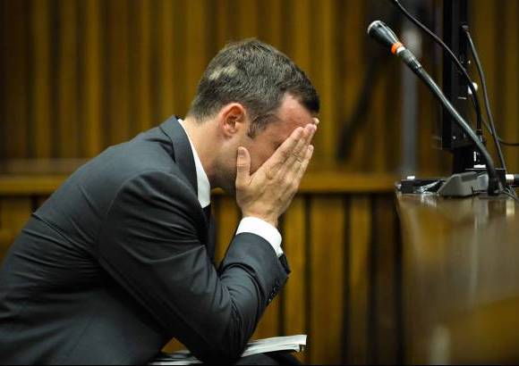 AP - Esta semana se realiz&#243; el juicio contra Oscar Pistorius por el asesinato de su novia, Reeva Steenkamp. La angust&#237;a del deportista paral&#237;mpico fue evidente.