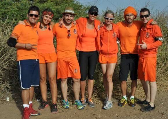 Cortes&#237;a Canal Caracol - Equipo de las celebridades: Gerly Hassam G&#243;mez, M&#243;nica Rodr&#237;guez, Fabi&#225;n Mendoza, Claudia Moreno, Mar&#237;a Luisa Calle, Gregorio Pernia y Juan David Agudelo
