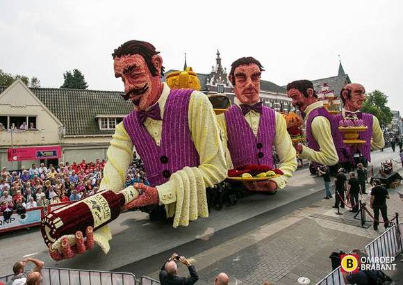 Jesse van Kalmthout, Omroep Brabant - Desfile de los gigantes de flores en Zundert, Holanda. La gran parada se realiz&#243; el primer domingo de septiembre como es tradici&#243;n hace 73 a&#241;os en dicha ciudad.