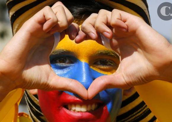 FOTO JUAN ANTONIO S&#193;NCHEZ, ENVIADO ESPECIAL A BRASIL - Los aficionados que viajaron a territorio carioca para presenciar los partidos de la Selecci&#243;n hicieron sentir al equipo como en el Metropolitano, un gesto que Colombia respondi&#243; con tres goles.