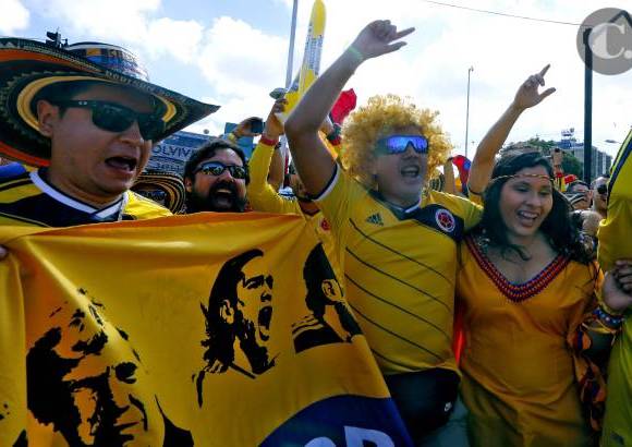 FOTO JUAN ANTONIO S&#193;NCHEZ, ENVIADO ESPECIAL A BRASIL - Los aficionados que viajaron a territorio carioca para presenciar los partidos de la Selecci&#243;n hicieron sentir al equipo como en el Metropolitano, un gesto que Colombia respondi&#243; con tres goles.