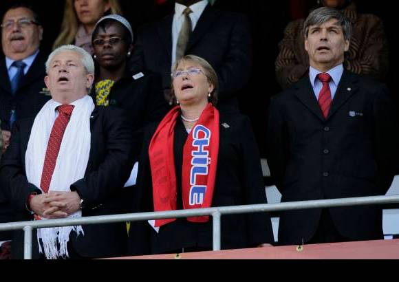 Reuters - La ex presidenta de Chile, Michelle Bachelet, estuvo presente en el compromiso.