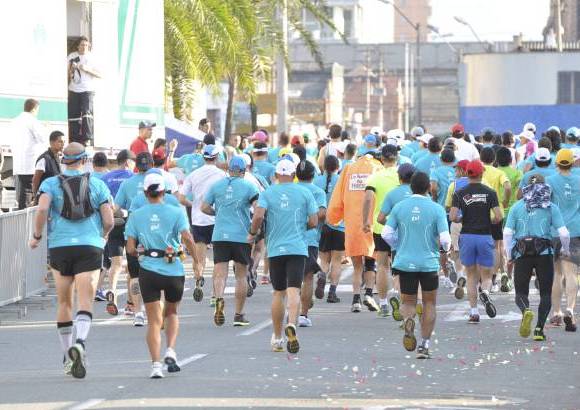 Esteban Jaramillo y Sebastián Salazar - Más de 10 mil competidores se dieron cita en esta histórica cita deportiva que se corría en las modalidades de 5, 10, 21 y 42 kilómetros.
