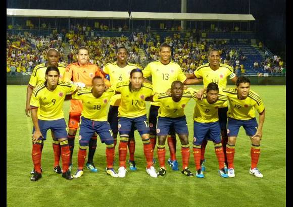 Cortes&#237;a Colf&#250;tbol - Colombia inici&#243; con David Ospina, Camilo Z&#250;&#241;iga, Amaranto Perea, Aquivaldo Mosquera, Pablo Armero, Dayro Moreno, Fredy Guar&#237;n, Carlos S&#225;nchez, Cristian Marrugo, Te&#243;filo Guti&#233;rrez y Falcao Garc&#237;a.