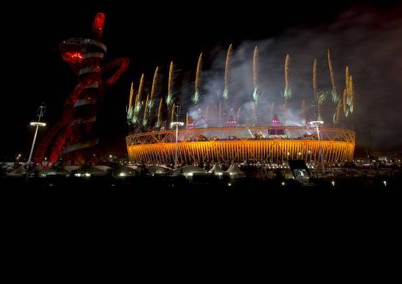 AP - La ceremonia, dirigida por Jenny Sealey y Bradley Hemmings y titulada Ilustración (Enlightenement en inglés).