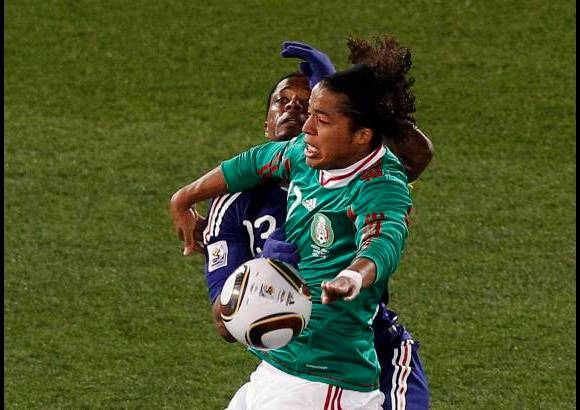 AP - México le dio un bofetón a Les Bleus y consiguió una estadística envidiable: triunfos sobre el vigente campeón mundial y el subcampeón en menos de un mes. El plantel de Javier Aguirre derrotó 2-1 a Italia en un amistoso a comienzos de mes.