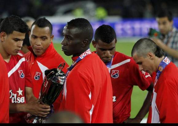 Hern&#225;n Vanegas - Millonarios alcanz&#243; la estrella 14 al superar en la gran final de la Liga Postob&#243;n II-2012 al Independiente Medell&#237;n. Dram&#225;tica definici&#243;n desde los penaltis despu&#233;s de empatar 0-0 en la ida y 1-1 este domingo.