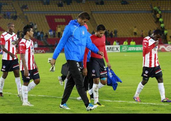 Colprensa - Millonarios y Junior igualaron sin goles en El Camp&#237;n.