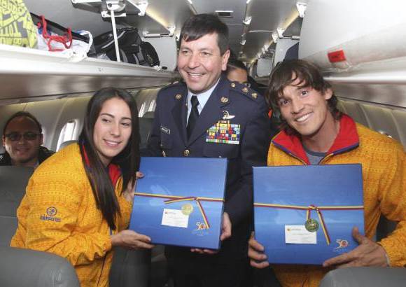 Hernán Vanegas - Durante el vuelo, la aerolínea Satena exaltó a los deportistas.
