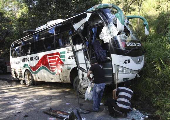 Manuel Saldarriaga - El veh&#237;culo se choc&#243; contra un barranco en el kil&#243;metro 69 de la v&#237;a que comunica el departamento con Choc&#243;, en el sector conocido como Sina&#237;.