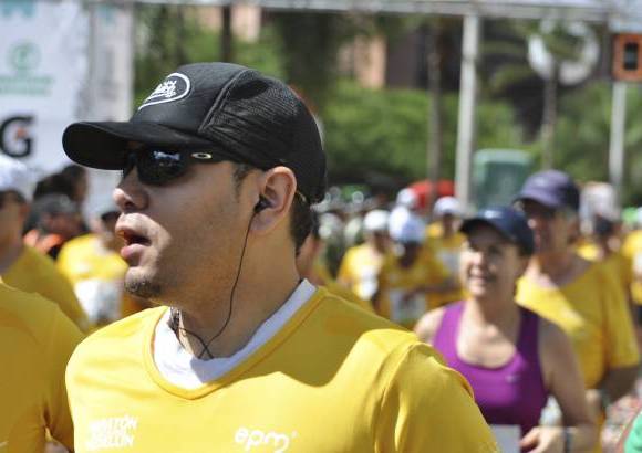 Esteban Jaramillo y Sebastián Salazar - Más de 10 mil competidores se dieron cita en esta histórica cita deportiva que se corría en las modalidades de 5, 10, 21 y 42 kilómetros