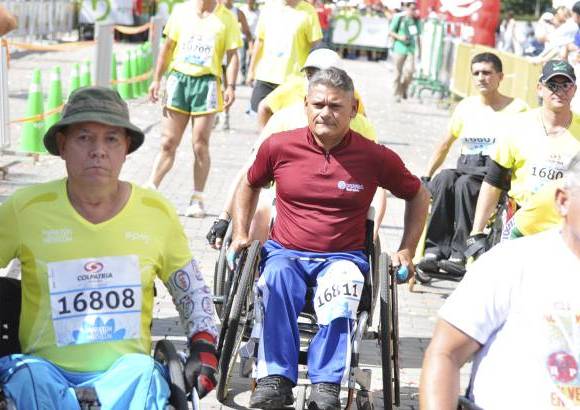 Esteban Jaramillo y Sebastián Salazar - Más de 10 mil competidores se dieron cita en esta histórica cita deportiva que se corría en las modalidades de 5, 10, 21 y 42 kilómetros