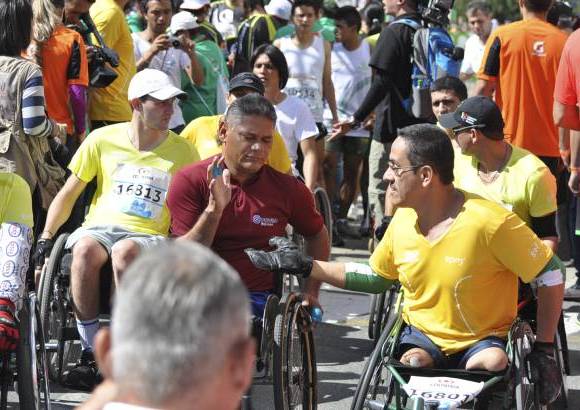 Esteban Jaramillo y Sebastián Salazar - Más de 10 mil competidores se dieron cita en esta histórica cita deportiva que se corría en las modalidades de 5, 10, 21 y 42 kilómetros