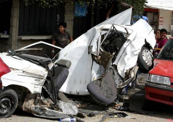 Juan Antonio Sánchez - Un accidente de un camión de leche dejó cuatro muertos en la vía a Puerto Berrío.
