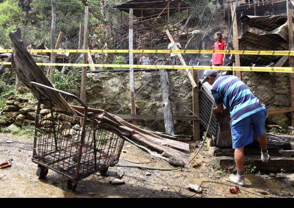 Juan Fernando Cano - Los damnificados permanecerán en auto albergue donde familiares y amigos mientras les son entregados los subsidios de arrendamiento.