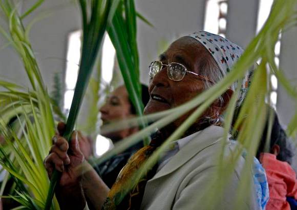 Esteban Vanegas - En el barrio el Carpinelo, en la zona nororiental de Medellín, también se celebró el domingo de ramos.