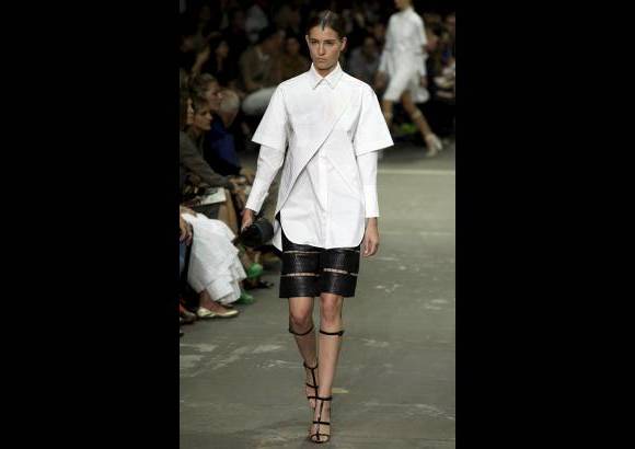 AP - Alexander Wang present&#243; una atractiva colecci&#243;n de primavera en Nueva York.