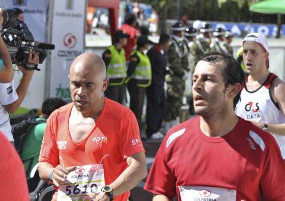 Esteban Jaramillo y Sebasti&#225;n Salazar - M&#225;s de 10 mil competidores se dieron cita en esta hist&#243;rica cita deportiva que se corr&#237;a en las modalidades de 5, 10, 21 y 42 kil&#243;metros.