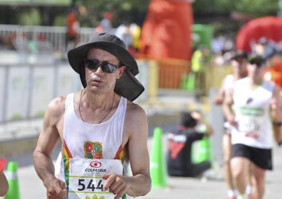 Esteban Jaramillo y Sebasti&#225;n Salazar - M&#225;s de 10 mil competidores se dieron cita en esta hist&#243;rica cita deportiva que se corr&#237;a en las modalidades de 5, 10, 21 y 42 kil&#243;metros.