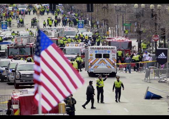 AP - Un tercer artefacto explotó en la biblioteca John F. Kennedy también en la ciudad de Boston sin que se hayan reportado víctimas ni heridos.
