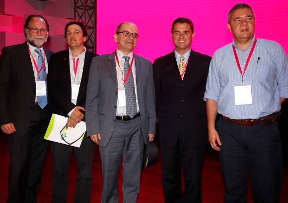 Fotos Julio C&#233;sar Herrera - Ricardo Haussman, Juan Esteban Calle, Jorge Giraldo, Carlos Raul Yepes y Juan Carlos Ospina.