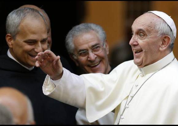 Reuters - El Papa Francisco realiza una visita privada a la iglesia de San Agust&#237;n en Roma.
