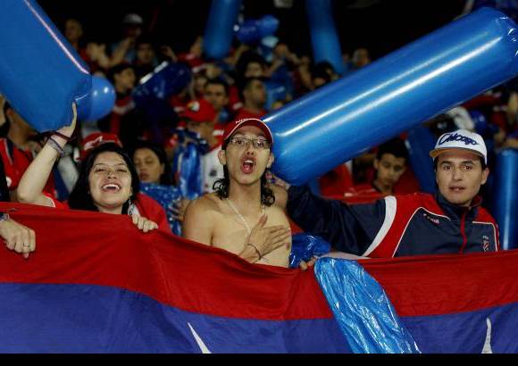 Donaldo Zuluaga - Sobrada la respuesta de los hinchas rojos que dej&#243; muy contento al t&#233;cnico Bolillo G&#243;mez.
