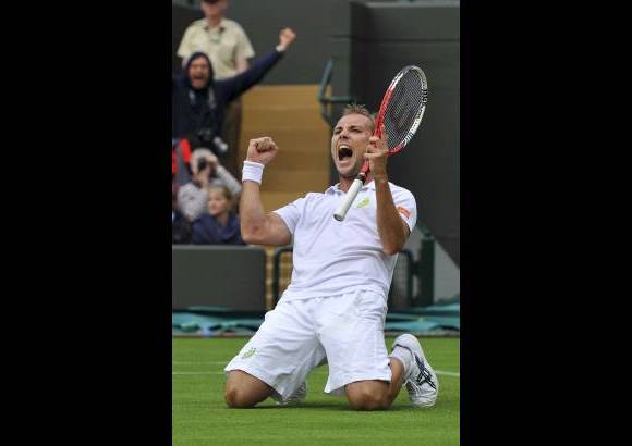 - Le toc&#243; a Nadal felicitar a Darcis, porque era lo &#250;nico que le quedaba.