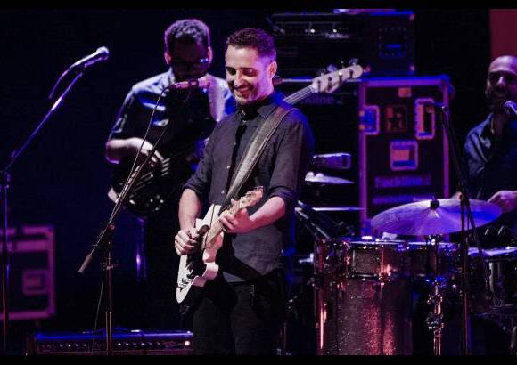 Emanuel Zerbos - Jorge Drexler gan&#243; el Oscar como Mejor Canci&#243;n Original en 2005 con el tema Al otro lado del r&#237;o de la pel&#237;cula Diarios de motocicleta.