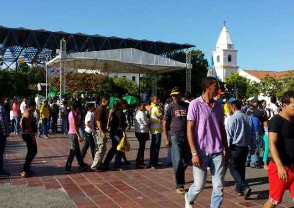 FOTOS ALEX HEREIRA - Las Autoridades de Valledupar decretaron cuatro d&#237;as de luto por la muerte de Diomedes D&#237;az, el Cacique de la Junta.