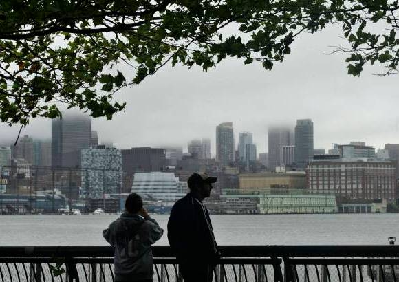Reuters - Irene dej&#243; da&#241;os en los cinco barrios de la ciudad: Brooklyn, Queens, Bronx, Staten Island y Manhattan.