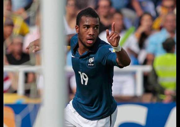 Reuters - Lacazzete fue el autor del gol francés en el tiempo reglamentario, a los 50. El atacante llegó a cuatro conquistas en el torneo y comparte la cima de la tabla de cañoneros junto al colombiano Luis Muriel y el español Alvaro Vázquez.