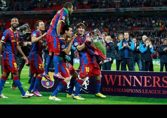 Reuters - La victoria del Barcelona en la final de la Liga de Campeones ante el Manchester United (3-1) le ha supuesto sumar su cuarto cetro de la máxima competición continental e igualar en el historia de la competición a títulos con el Bayern de Munich y al Ajax de Amsterdam.