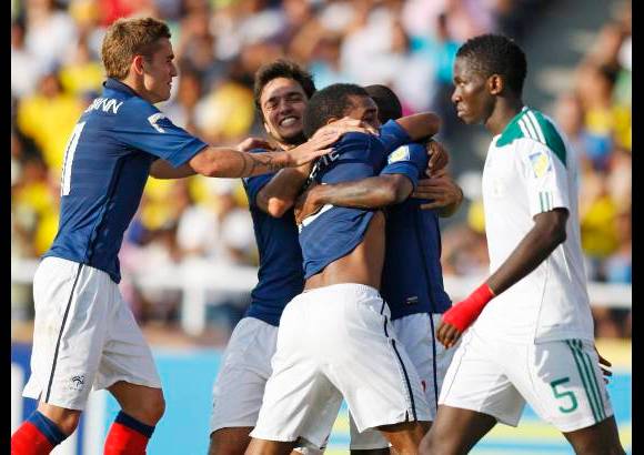 Reuters - Goles de Alexandre Lacazette y Guieda Fofana en la prórroga encaminaron a Francia a la victoria este domingo por 3-2 ante Nigeria y atrapó el pase a las semifinales del Mundial sub-20.