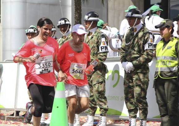 Esteban Jaramillo y Sebastián Salazar - Más de 10 mil competidores se dieron cita en esta histórica cita deportiva que se corría en las modalidades de 5, 10, 21 y 42 kilómetros.