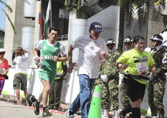 Esteban Jaramillo y Sebastián Salazar - Más de 10 mil competidores se dieron cita en esta histórica cita deportiva que se corría en las modalidades de 5, 10, 21 y 42 kilómetros.
