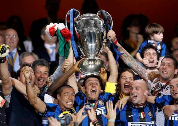 Reuters - El zaguero colombiano Iván Ramiro Córdoba estuvo presente en la celebración. Estuvo en el banco de suplentes.