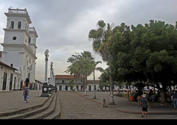 Juan Fernando Cano - El municipio de Girón está ubicado en el Distrito Metropolitano de Bucaramanga, Santander.